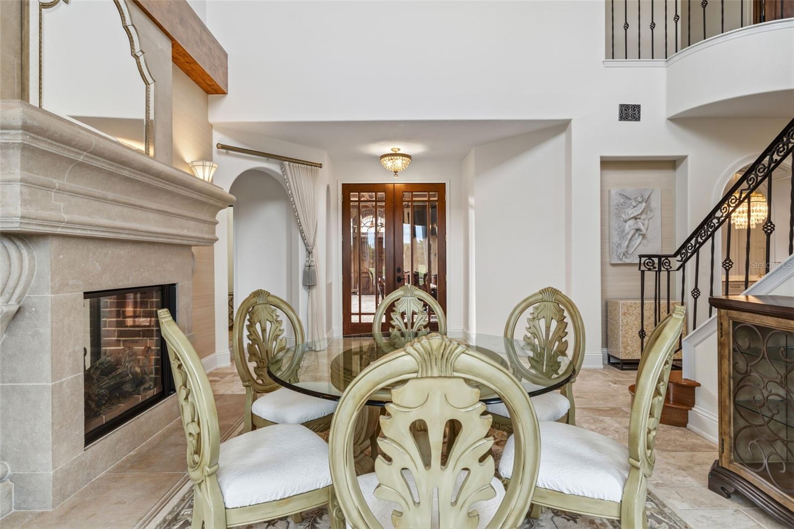 2439 ROAT DR