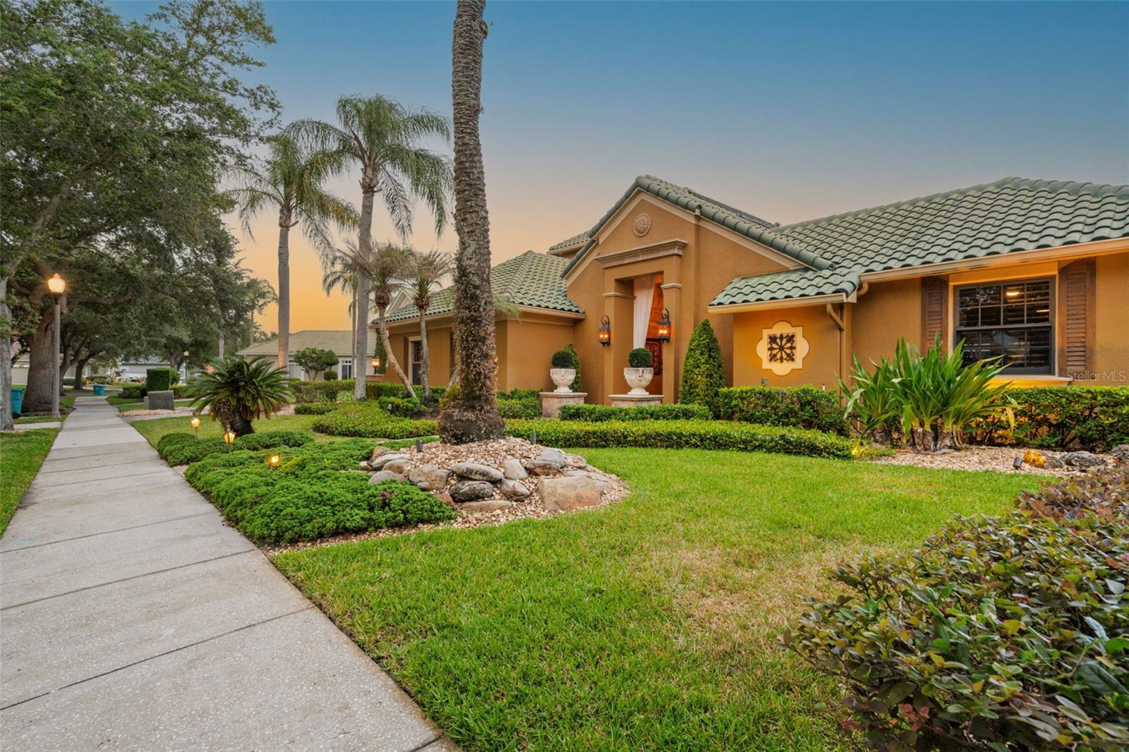 2439 ROAT DR