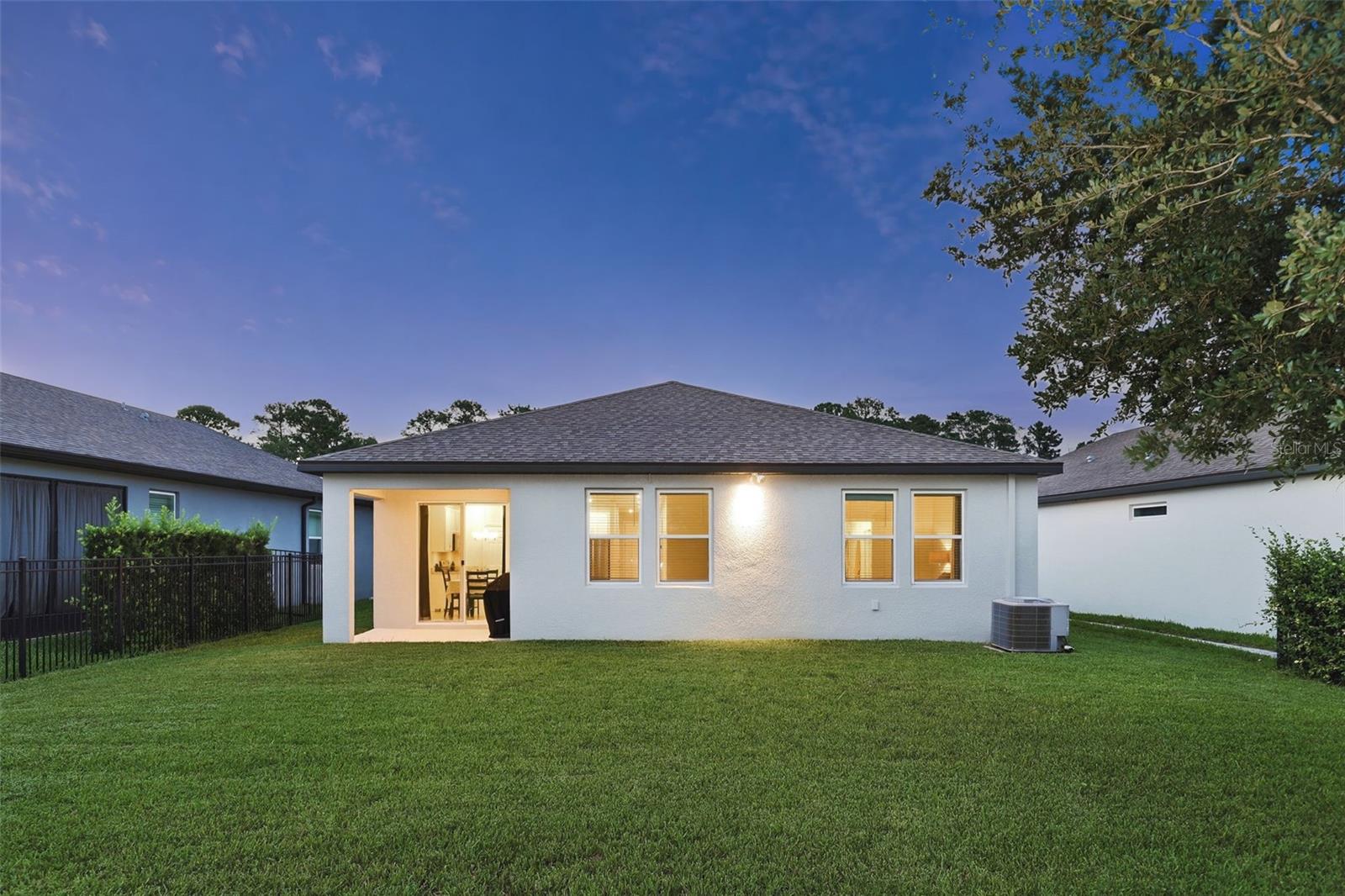 2087 LAURELWOOD WAY