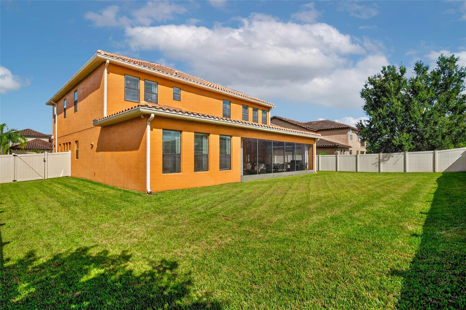1481 CALM WATERS CT