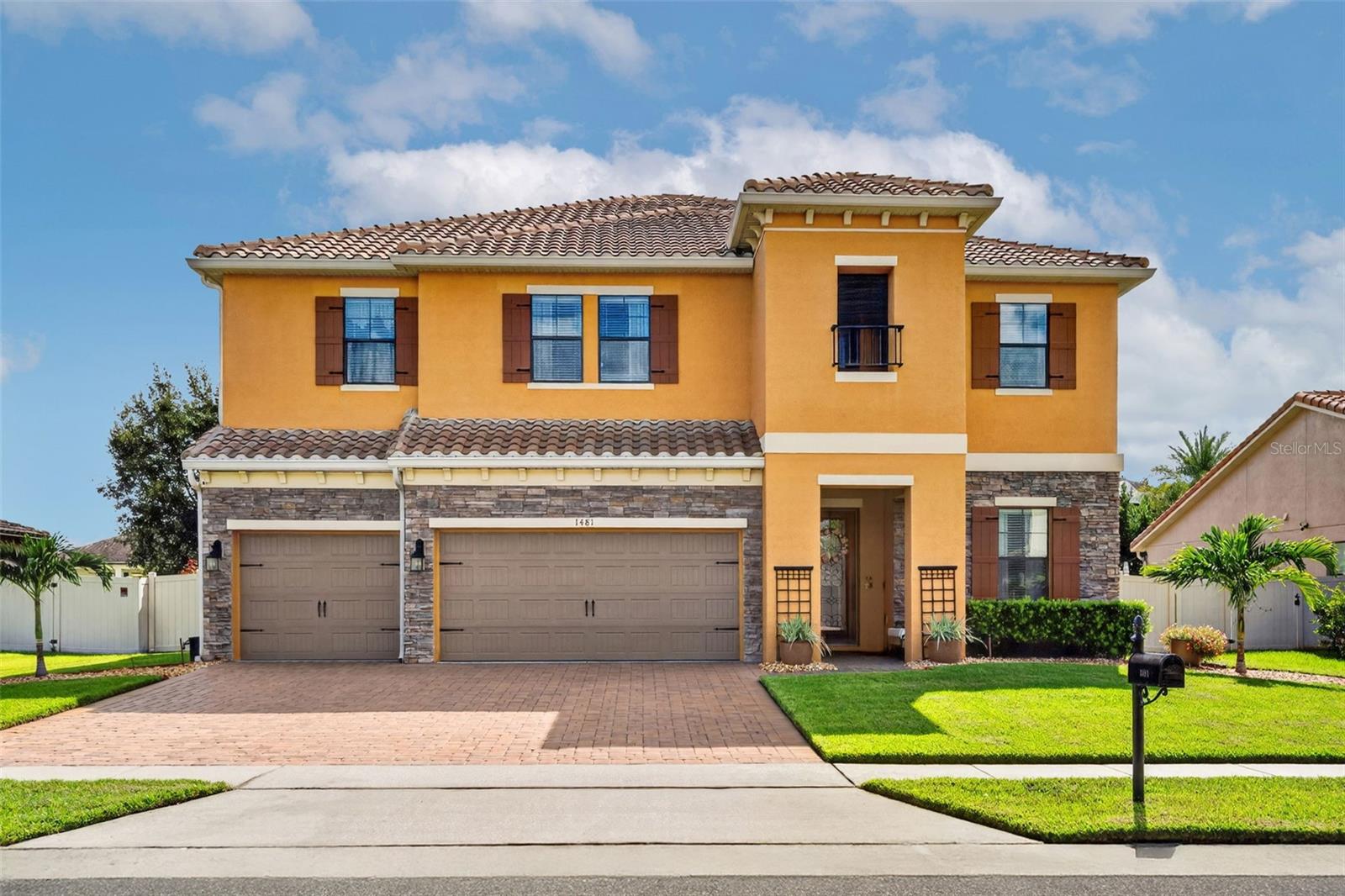 1481 CALM WATERS CT