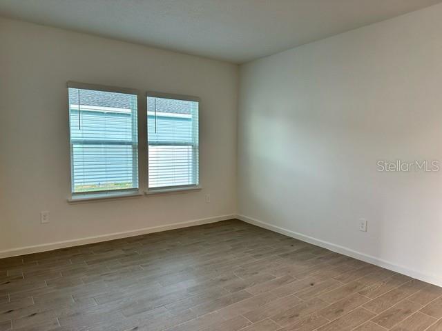 4043 NE 31ST TER