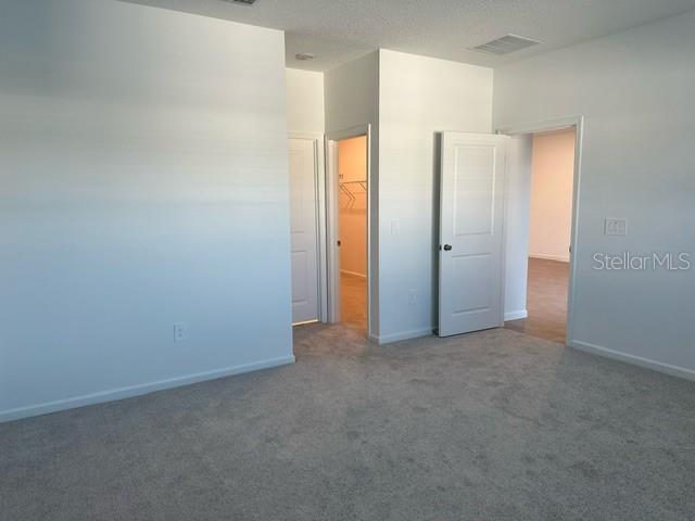 4043 NE 31ST TER