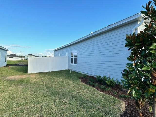 4043 NE 31ST TER