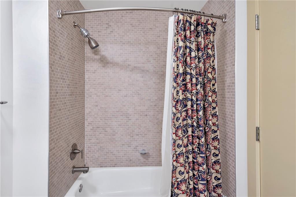 170 Boulevard SE Unit 414E