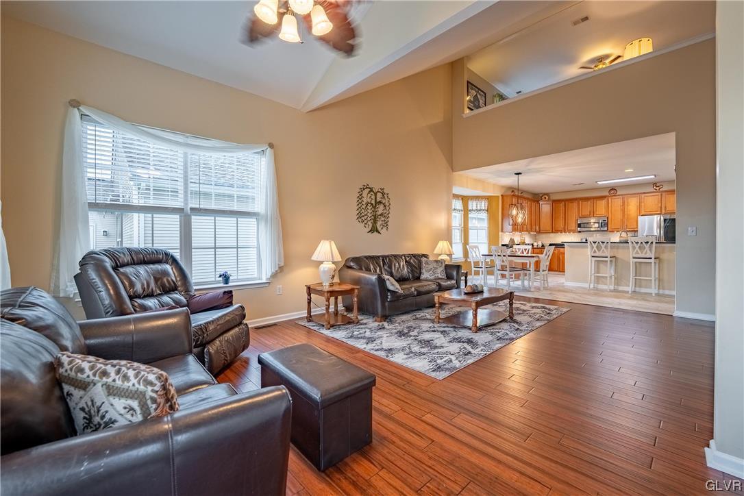 6840 Jewel Lane