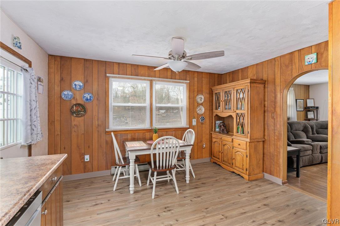 11 Forest Road