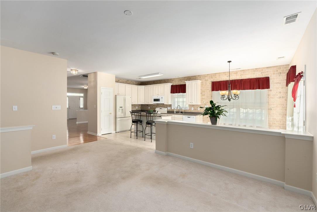1797 Lakeside Lane