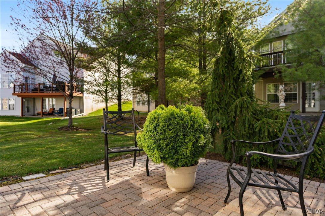 1797 Lakeside Lane
