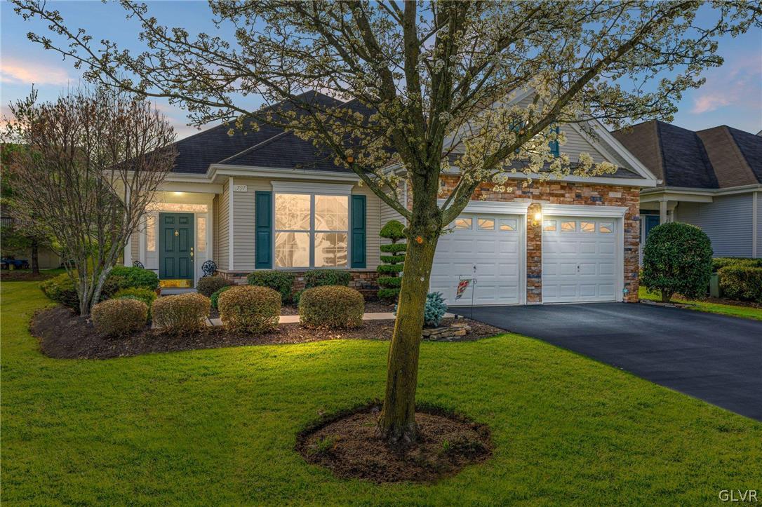 1797 Lakeside Lane