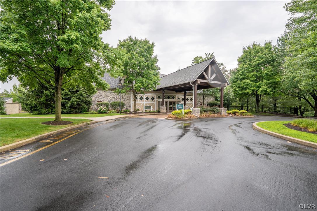 1797 Lakeside Lane