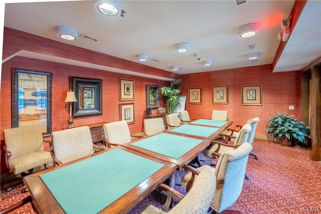 1797 Lakeside Lane