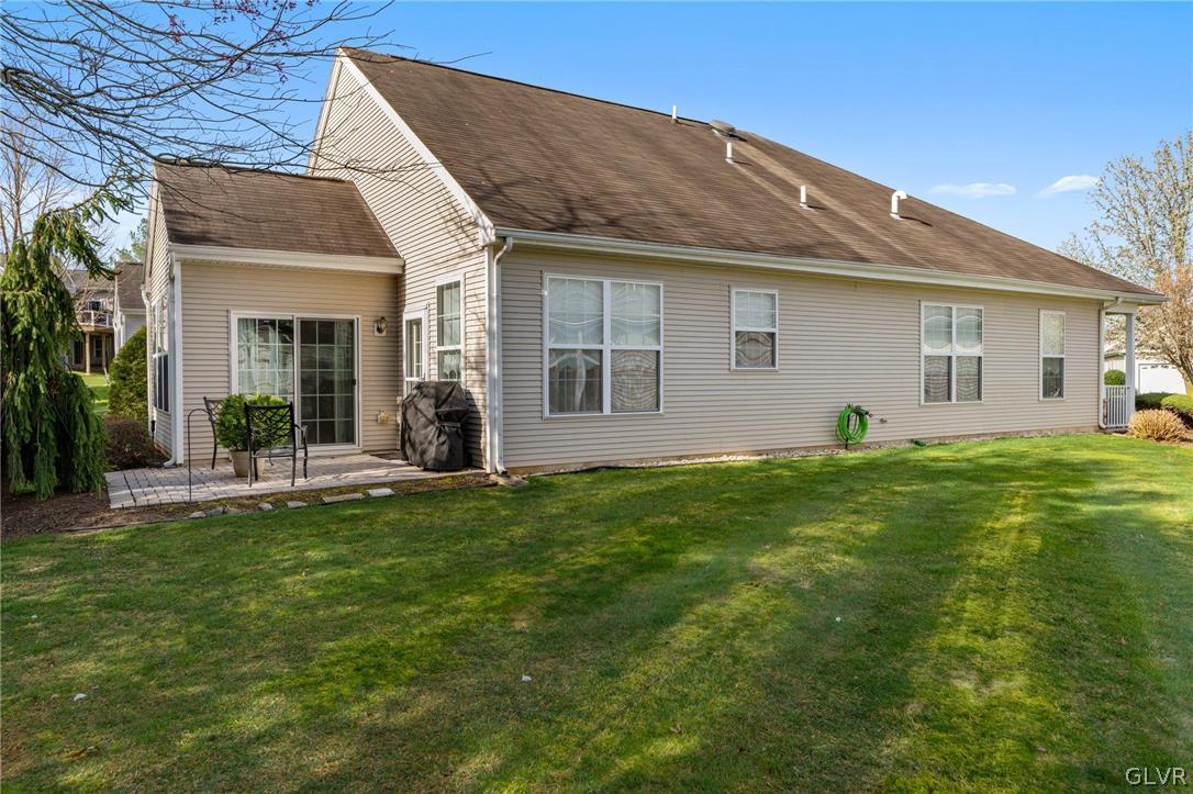 1797 Lakeside Lane