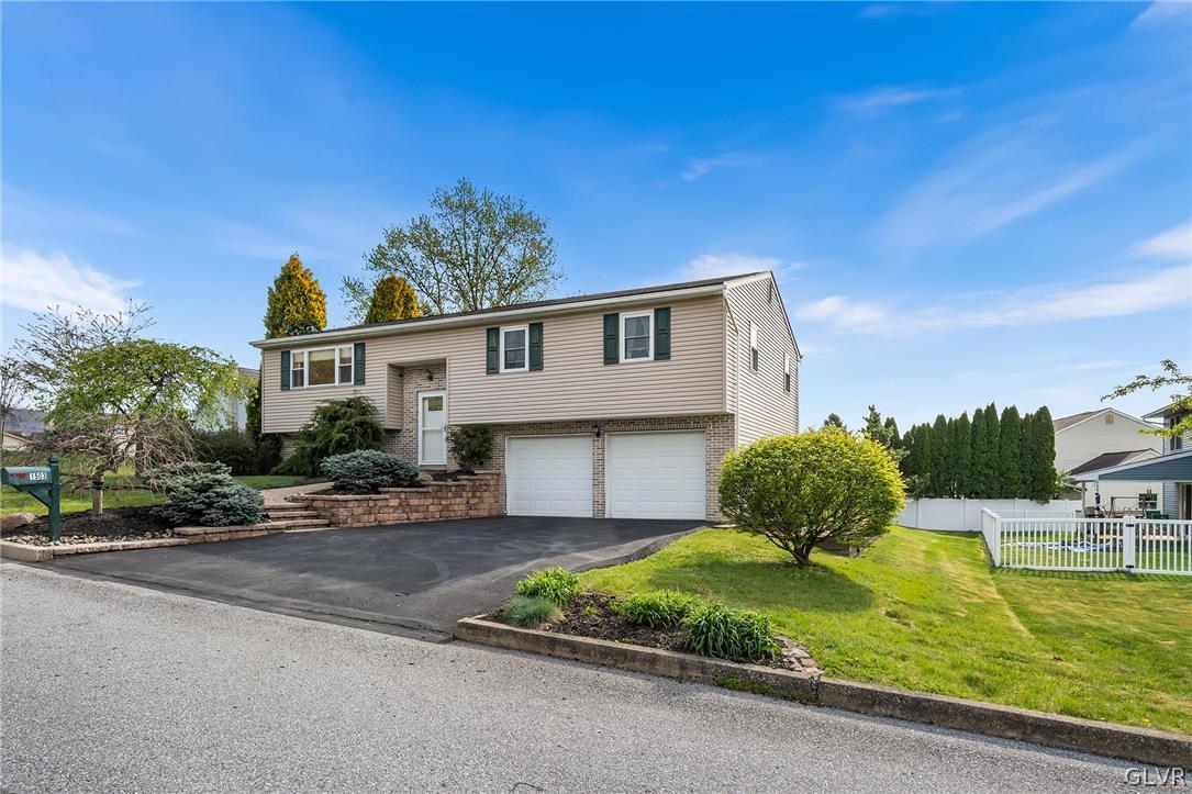 1503 Fernwood Road