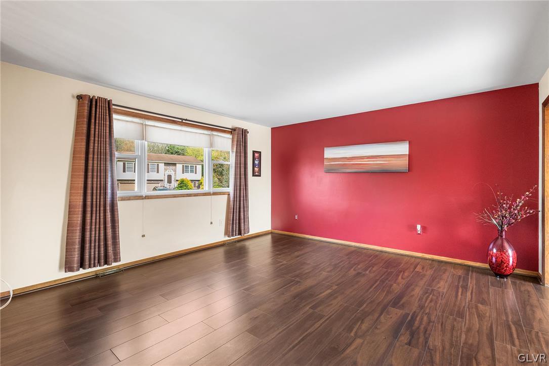 1503 Fernwood Road