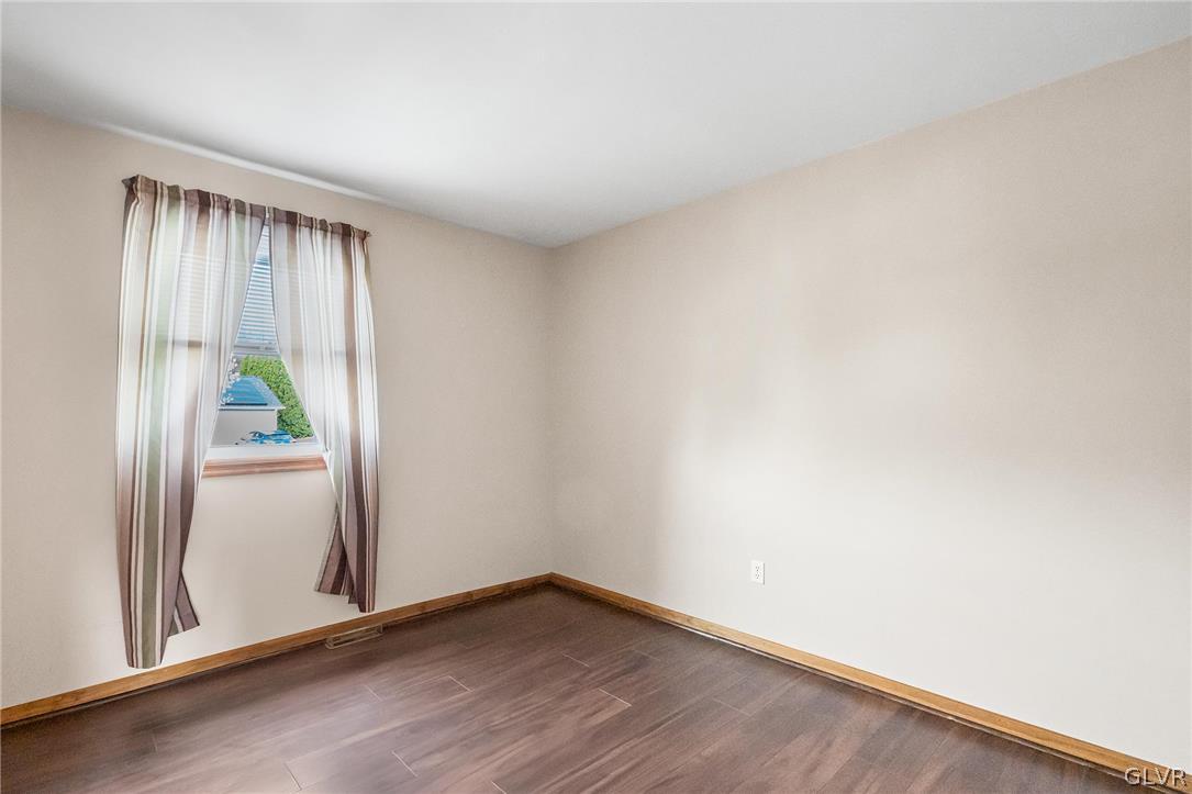 1503 Fernwood Road