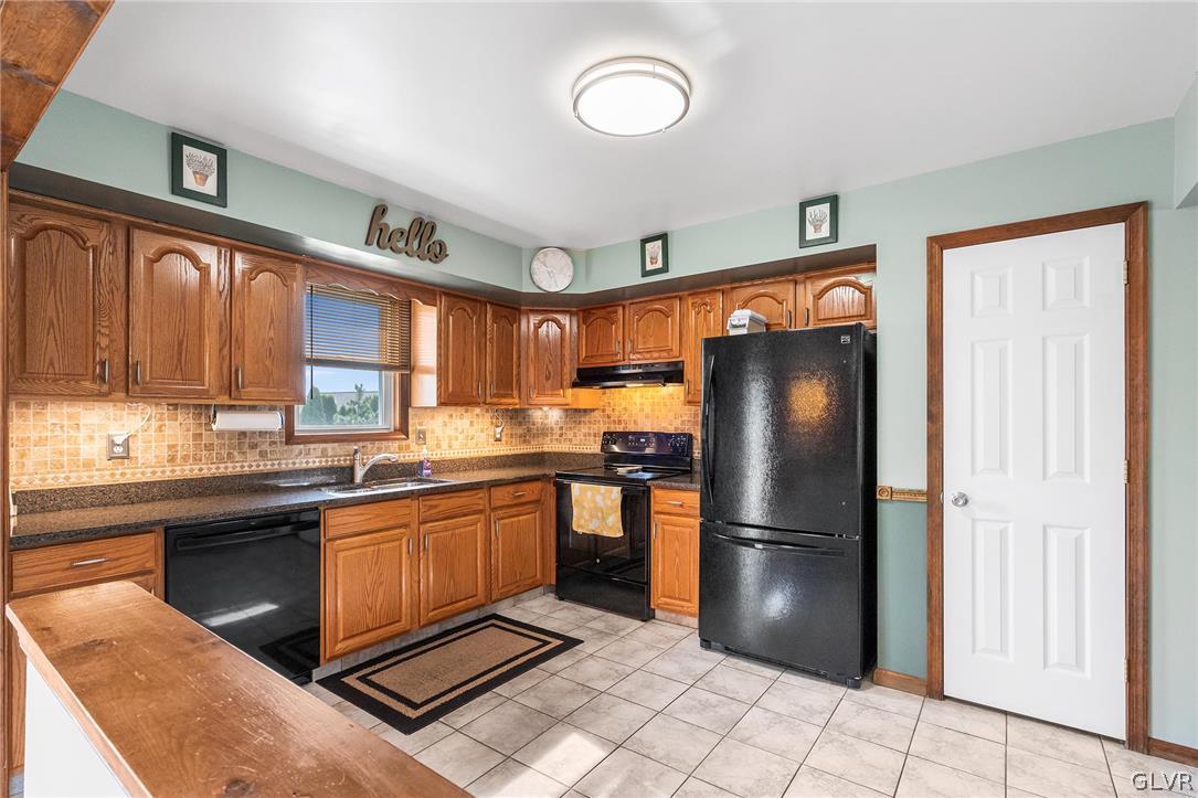 1503 Fernwood Road