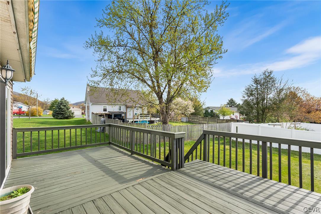 1503 Fernwood Road