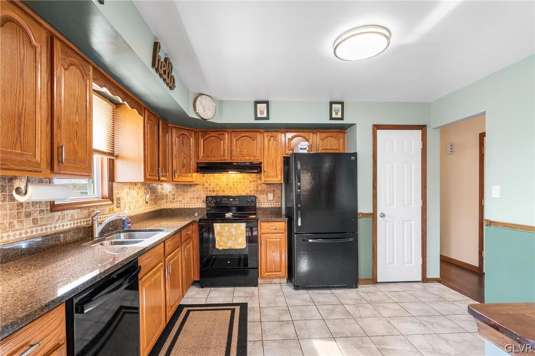 1503 Fernwood Road