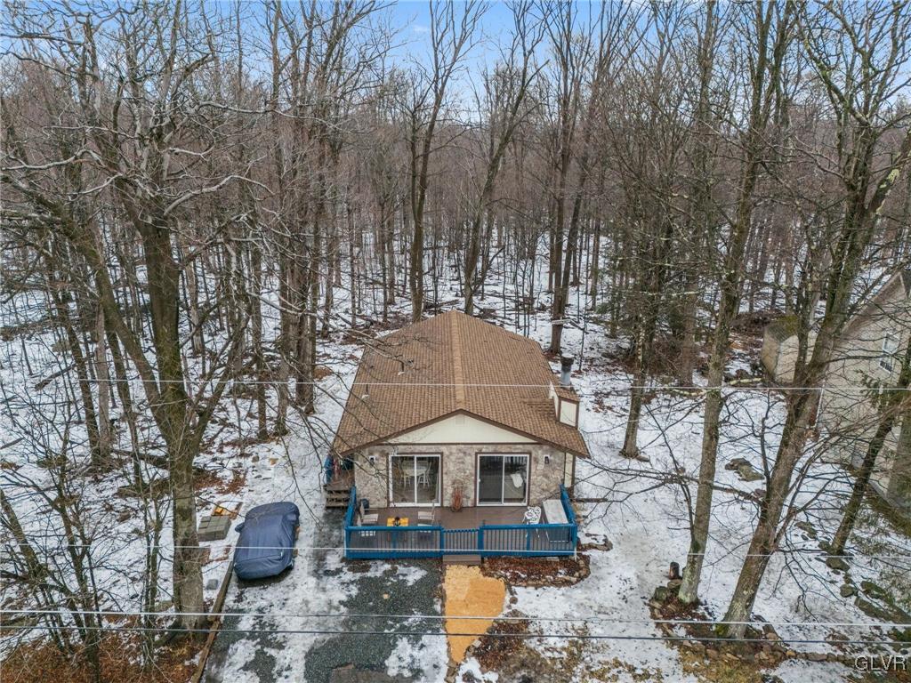 1302 Winding Way