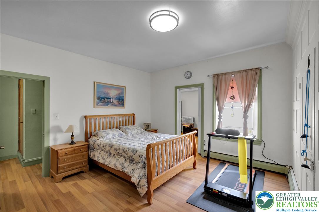 435 West Walnut Street