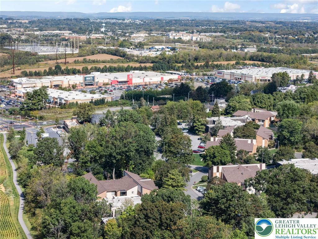 1015 Village Round 106