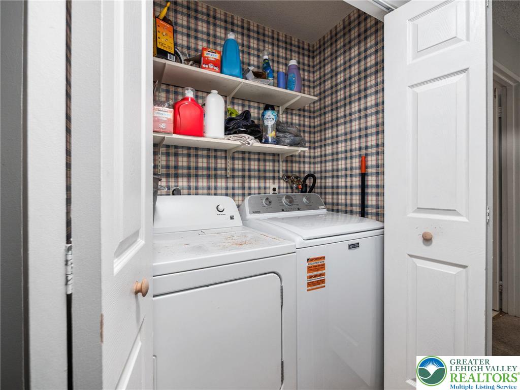 1015 Village Round 106