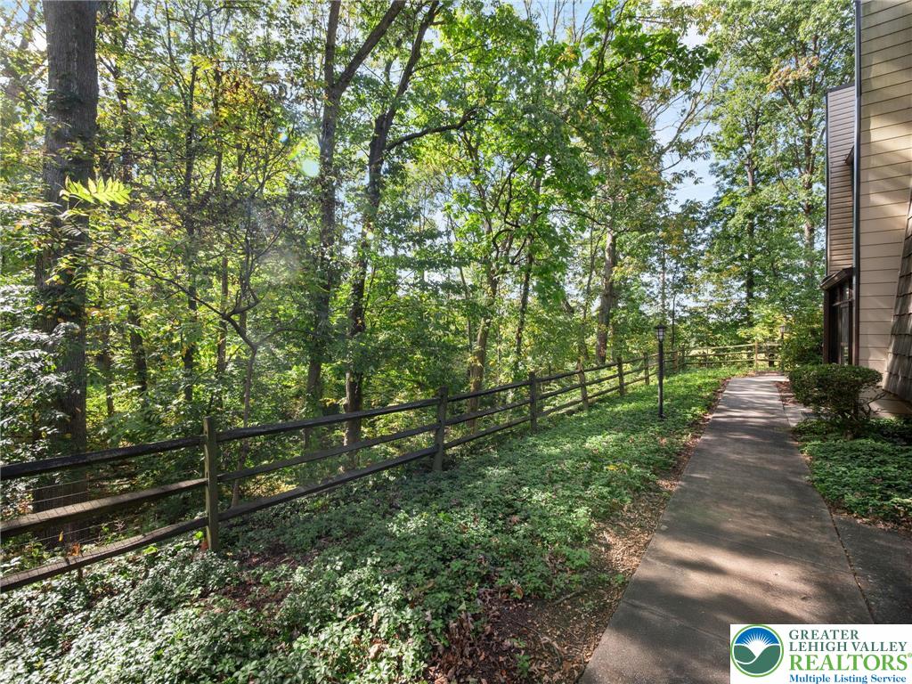 1015 Village Round 106