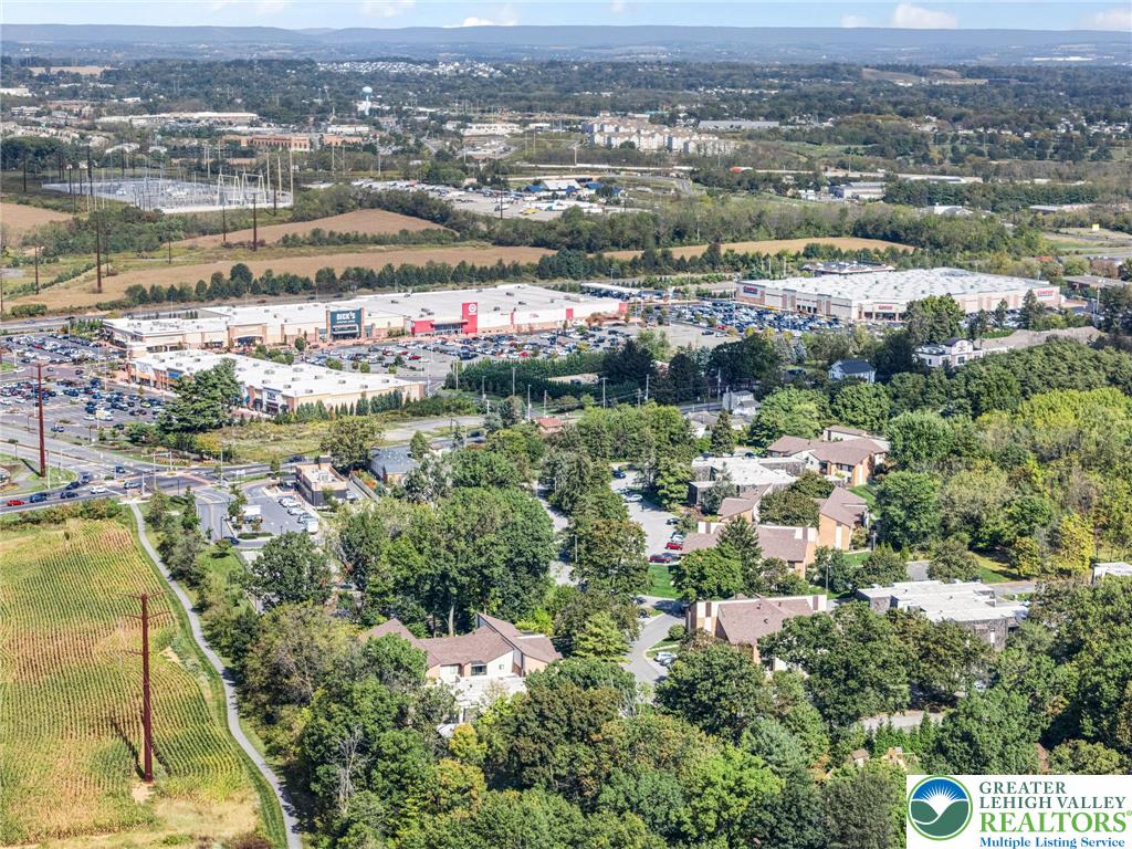 1015 Village Round 106