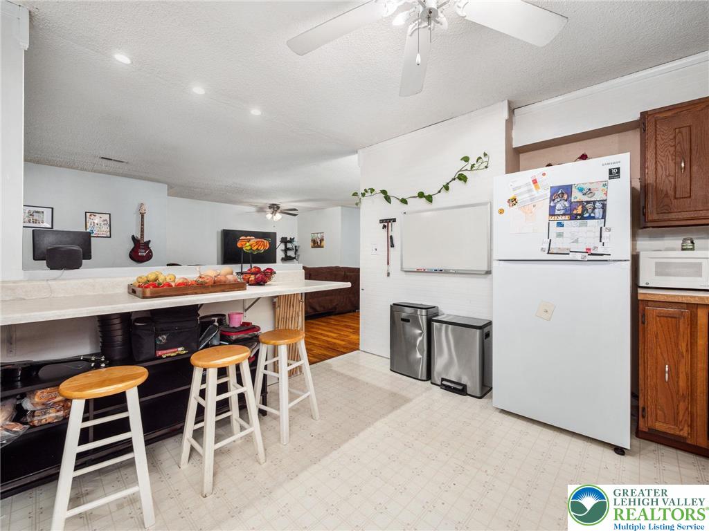 1015 Village Round 106