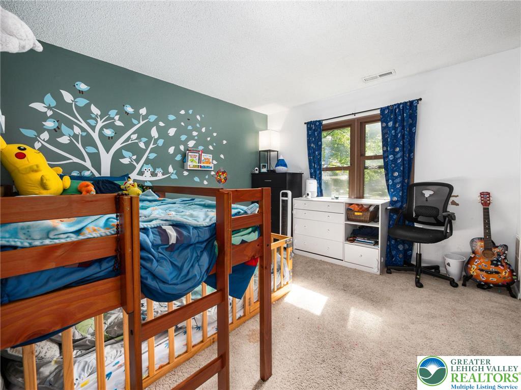 1015 Village Round 106