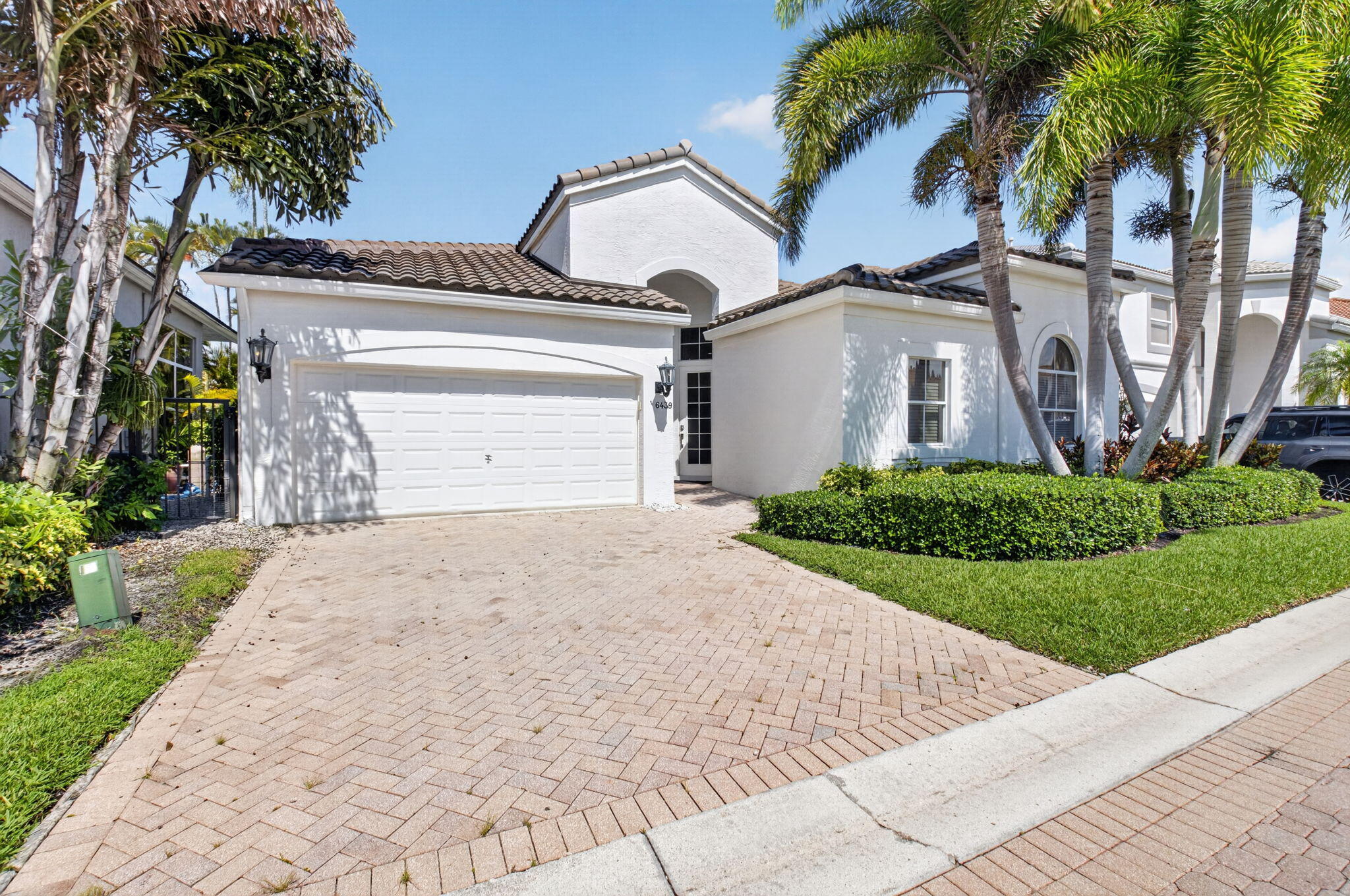 6439 NW 43RD Terrace