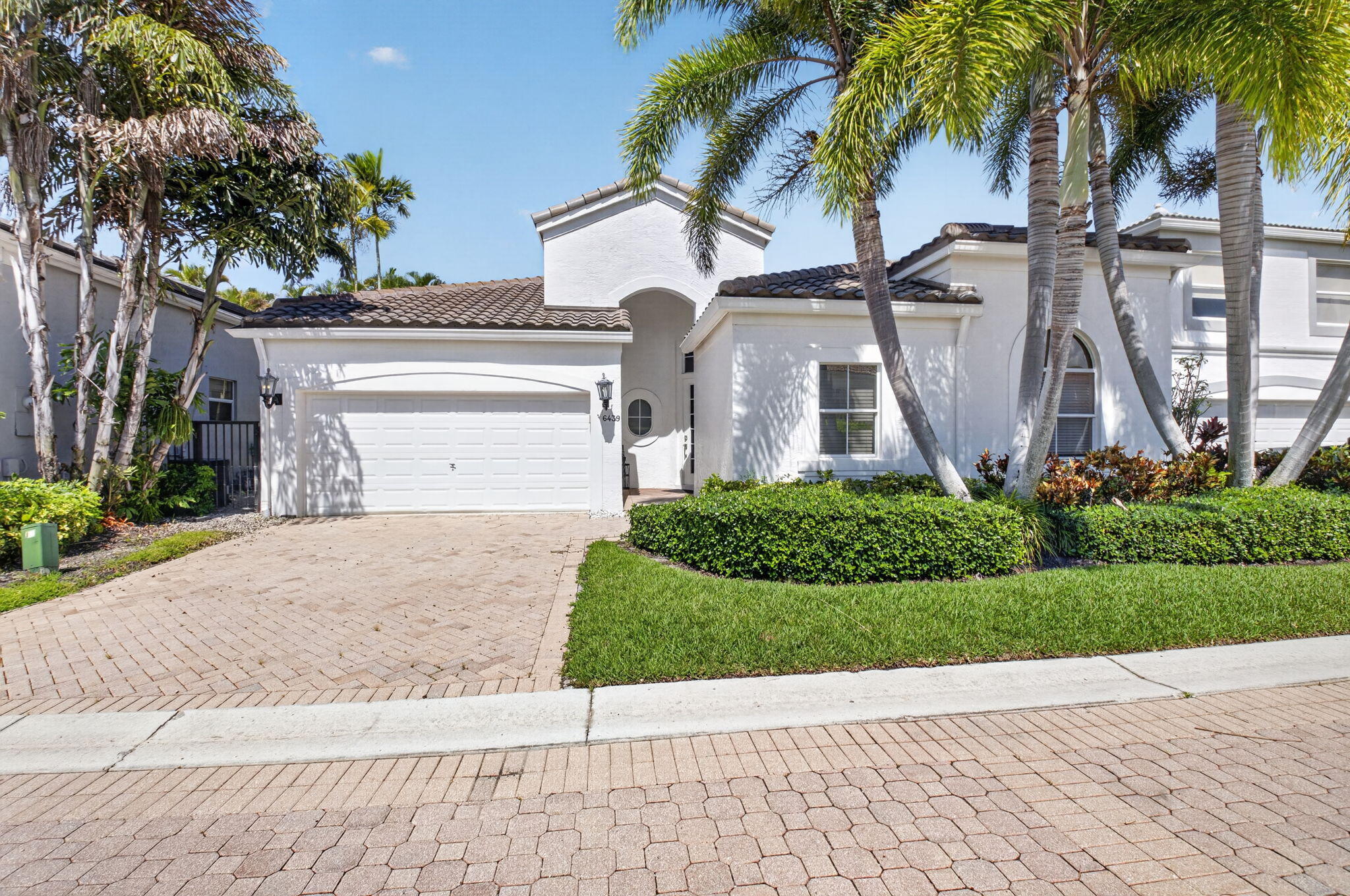 6439 NW 43RD Terrace