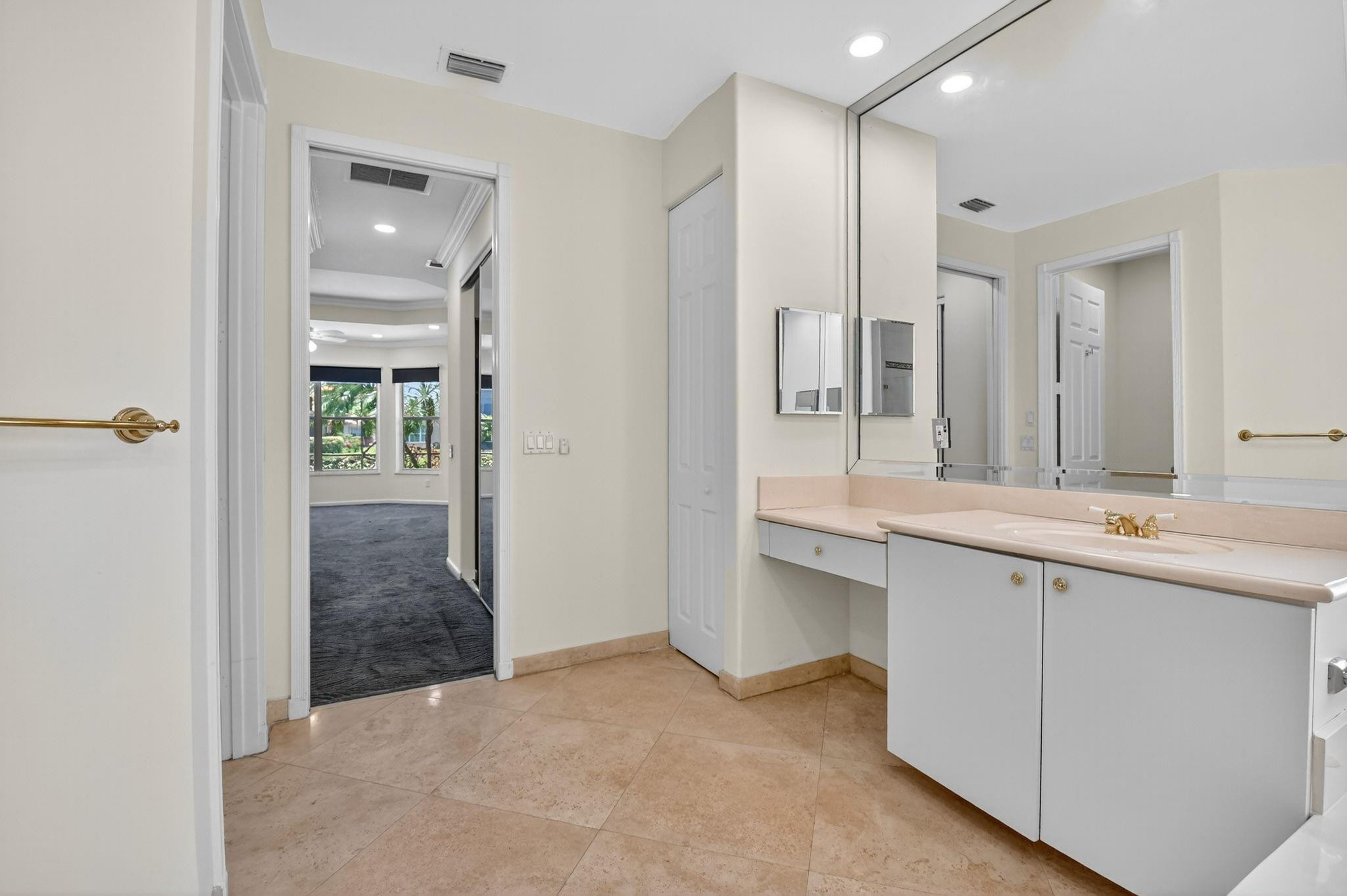 7113 Francisco Bend Drive