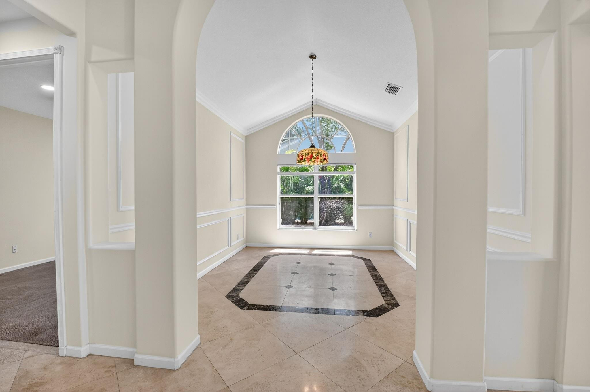 7113 Francisco Bend Drive
