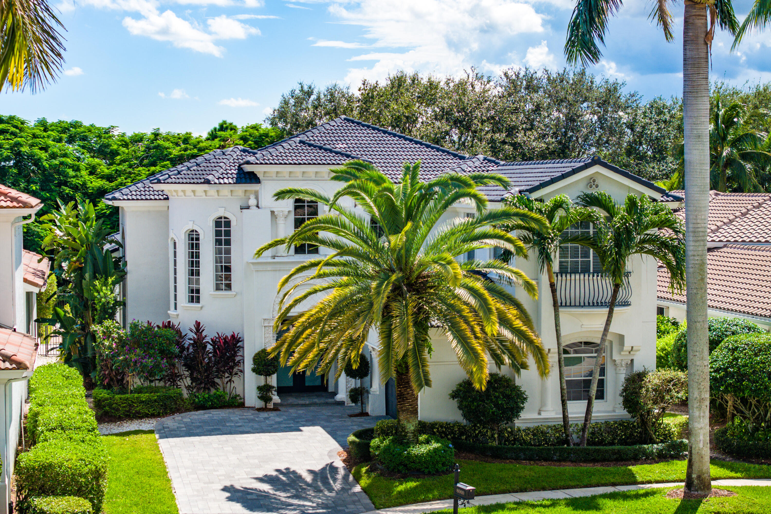 8060 Valhalla Drive