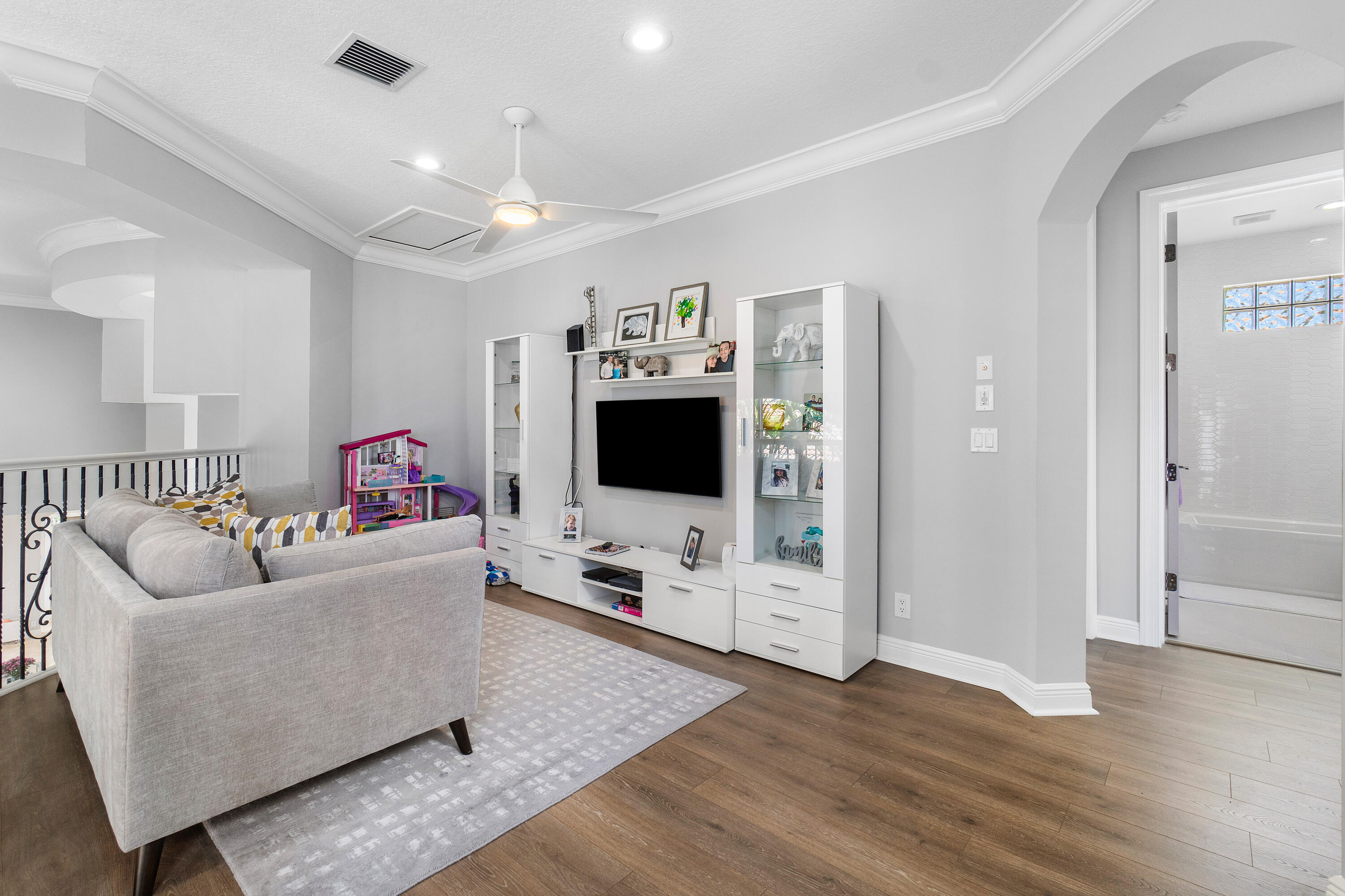 8060 Valhalla Drive