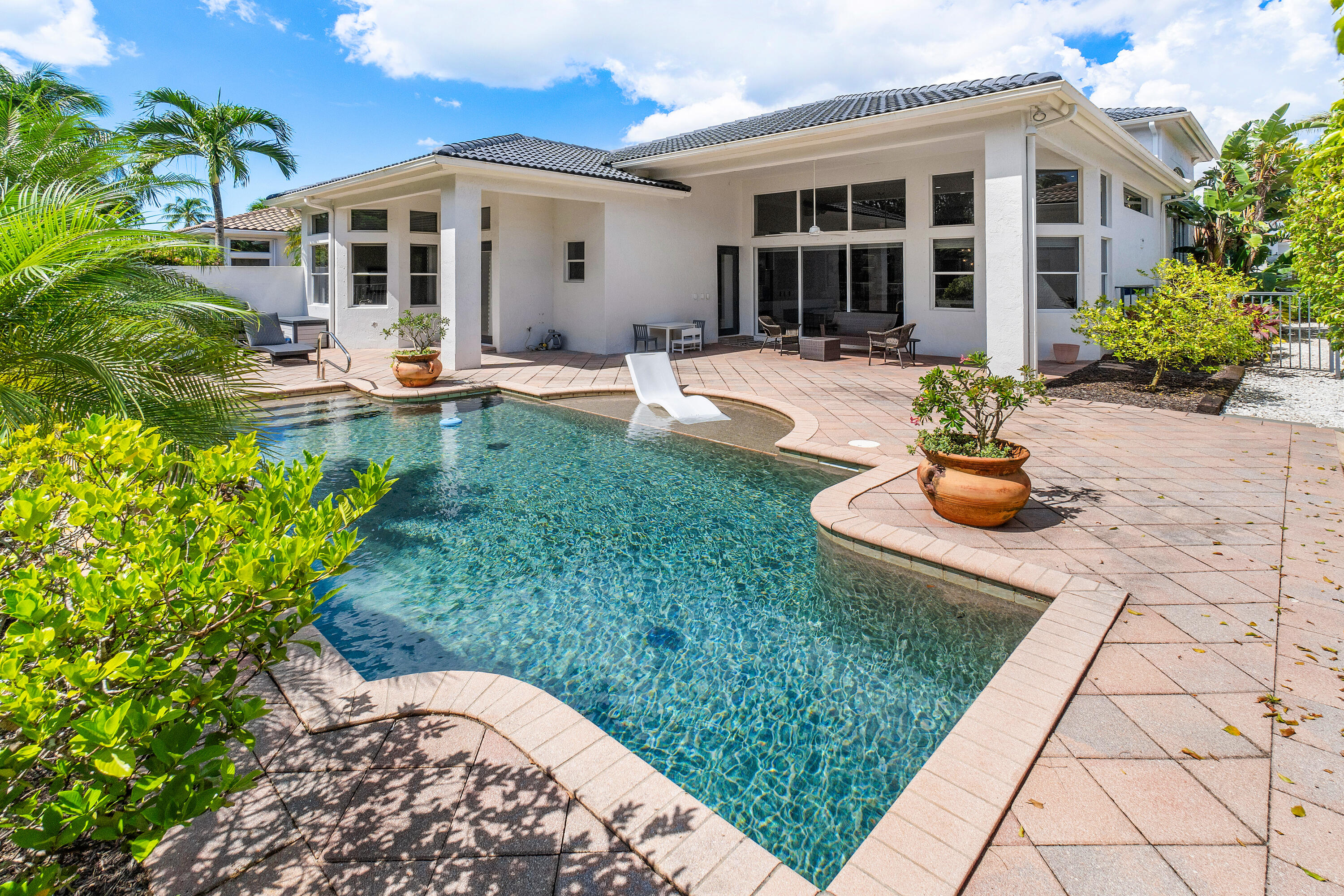 8060 Valhalla Drive