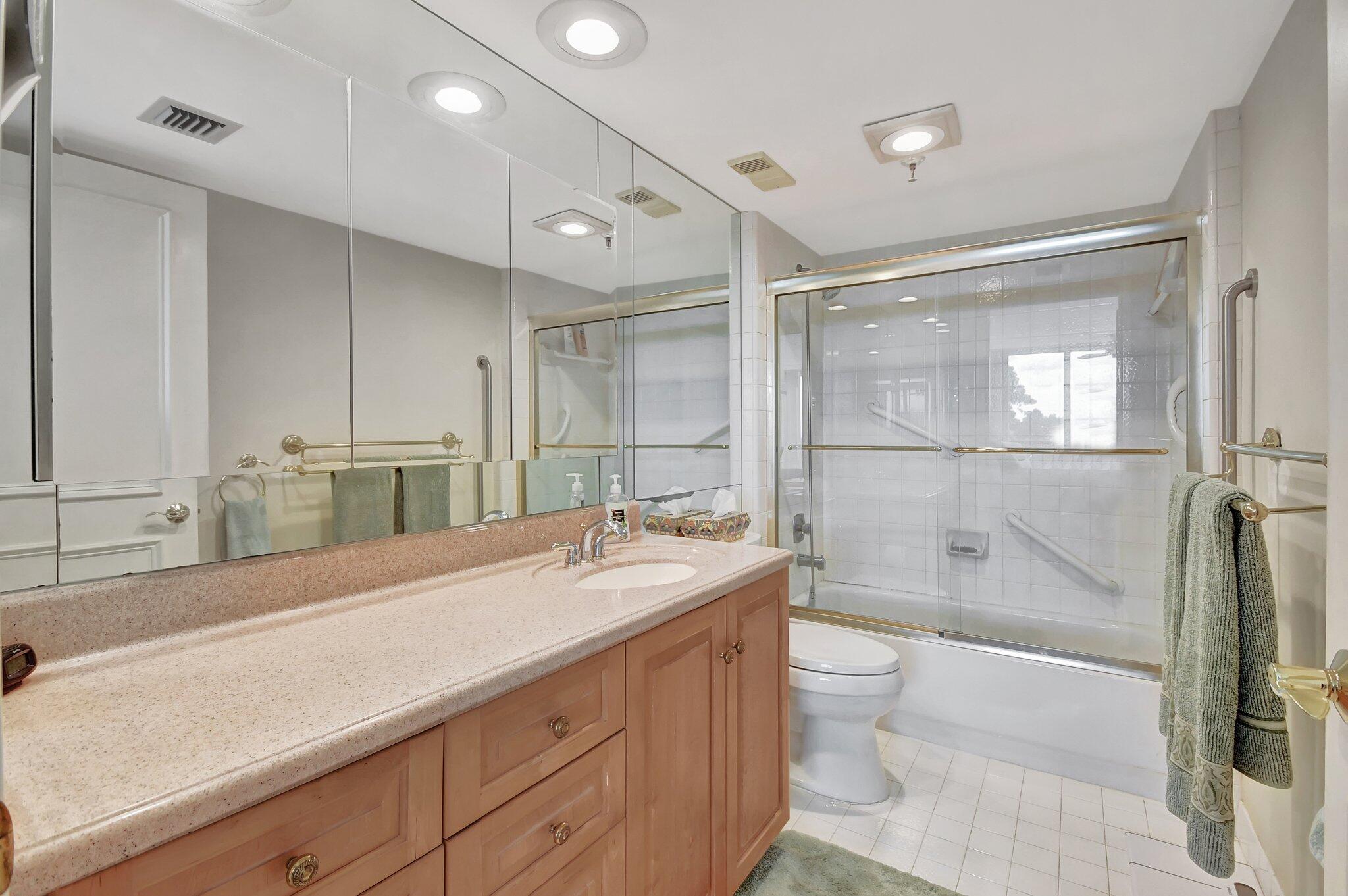 6895 Willow Wood Drive 1051