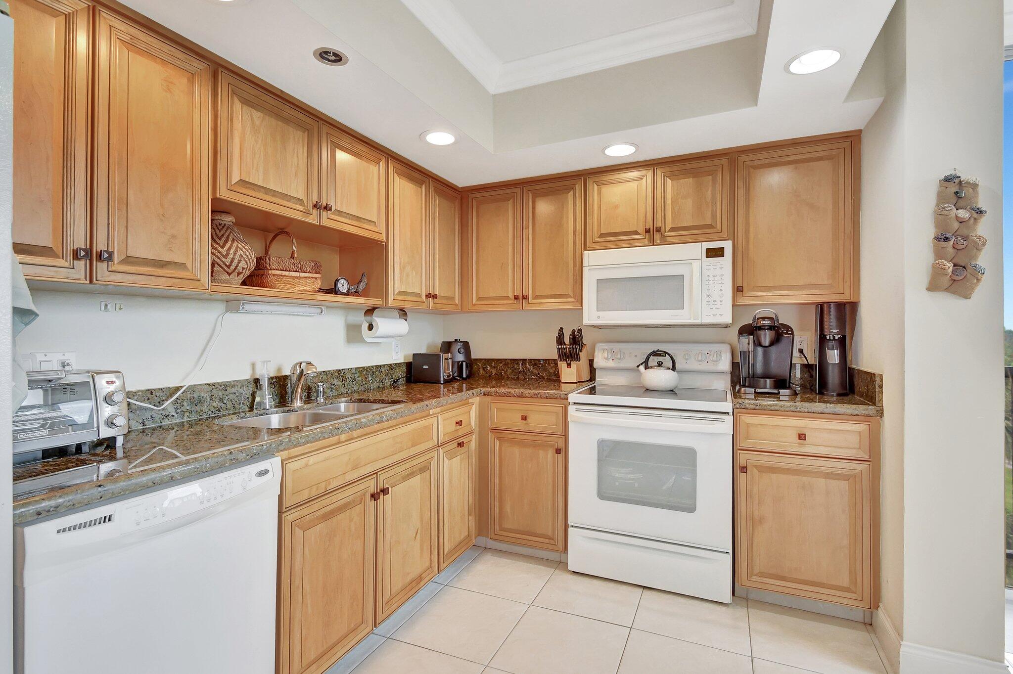 6895 Willow Wood Drive 1051