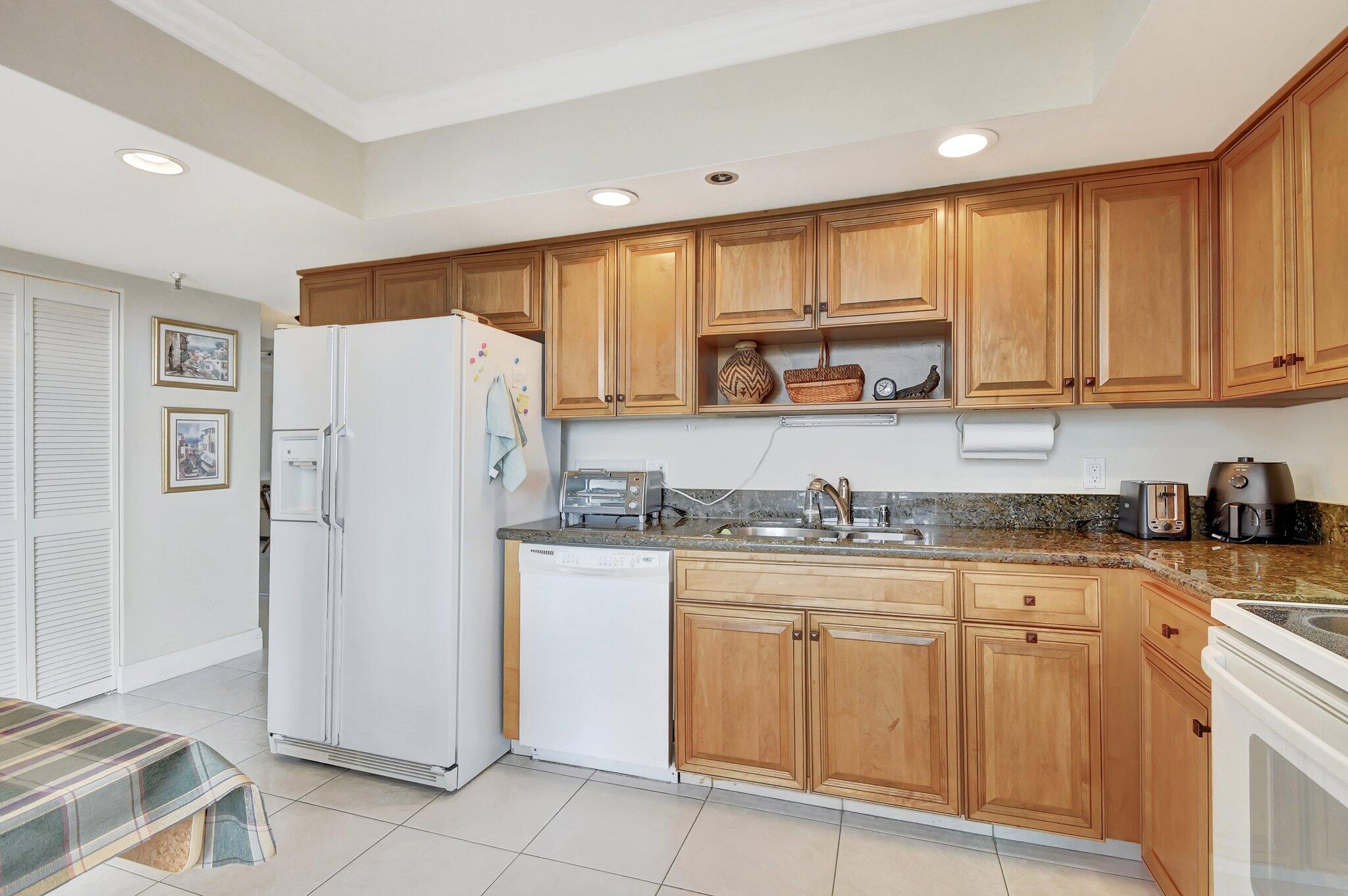 6895 Willow Wood Drive 1051