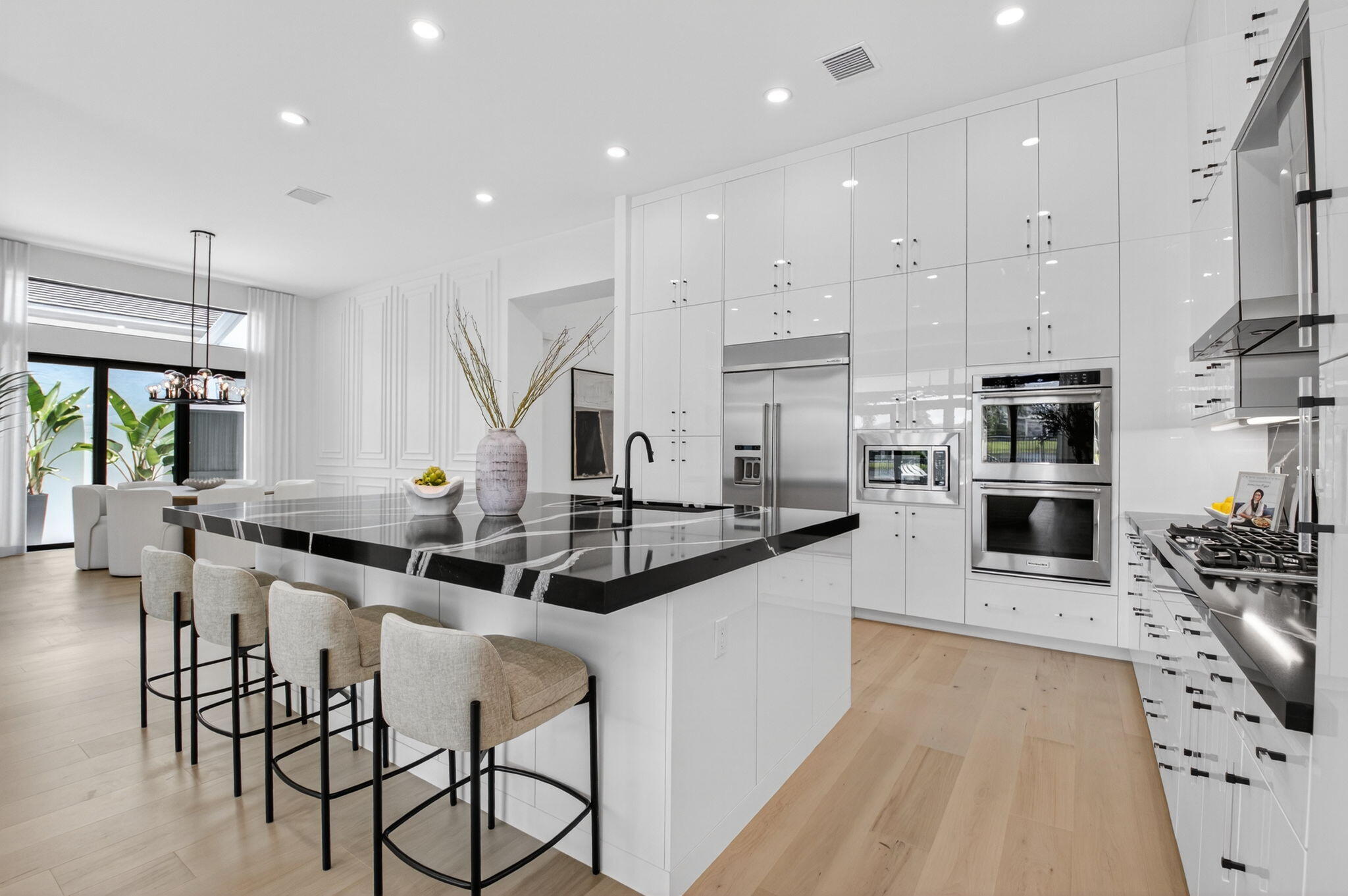 9072 Benedetta Place