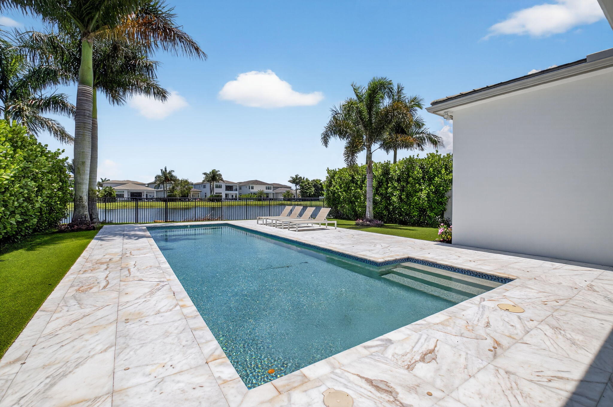9072 Benedetta Place