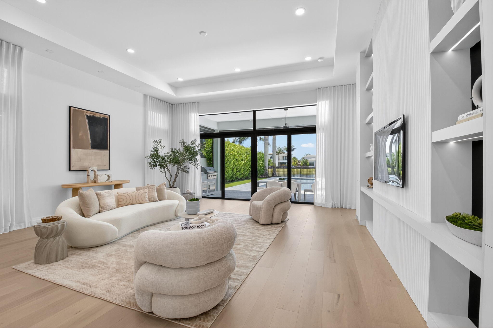 9072 Benedetta Place