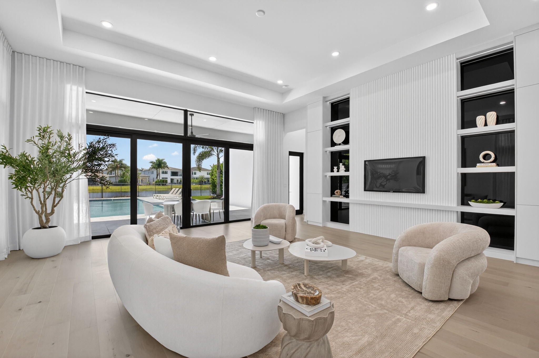 9072 Benedetta Place