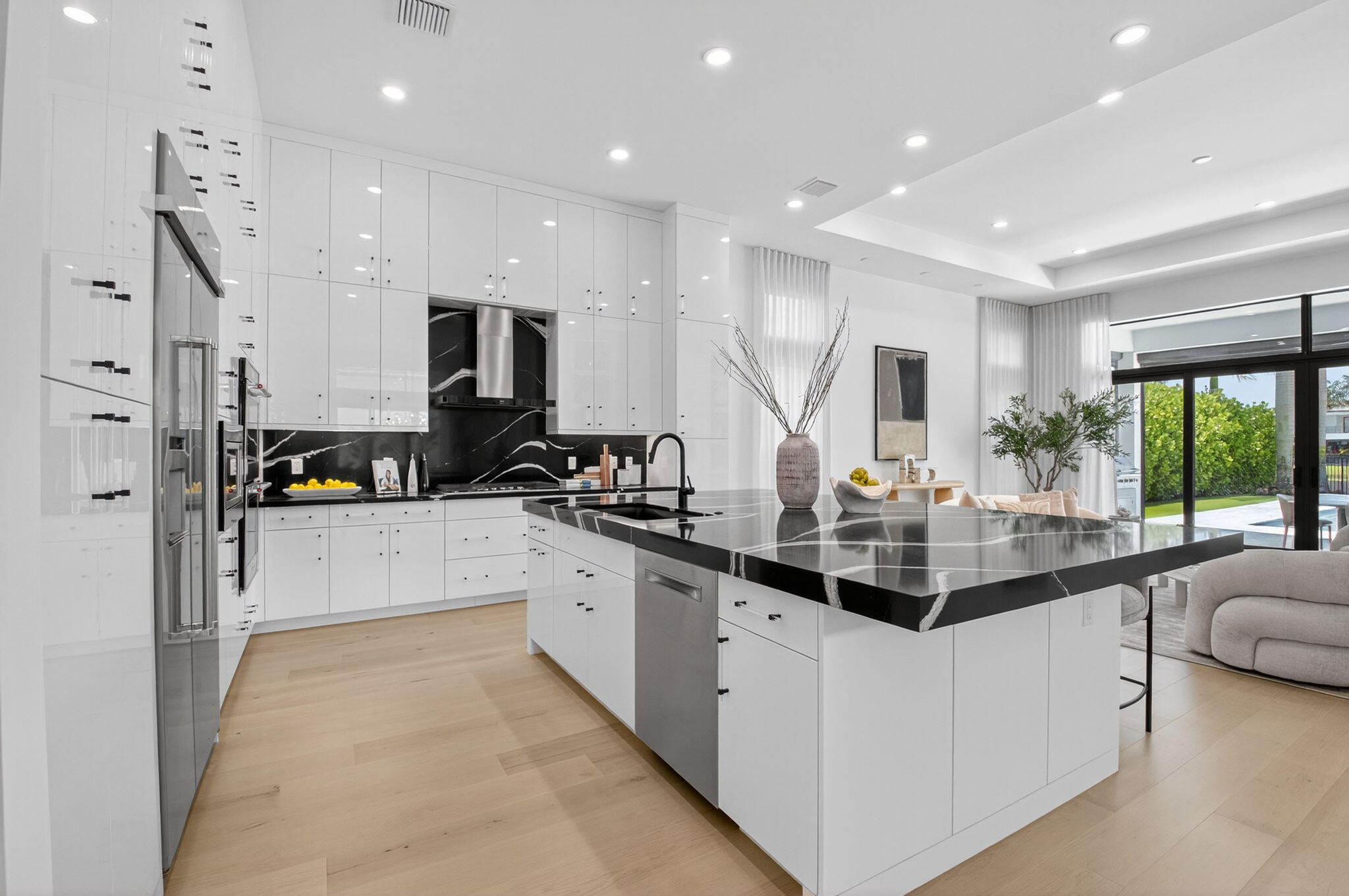 9072 Benedetta Place