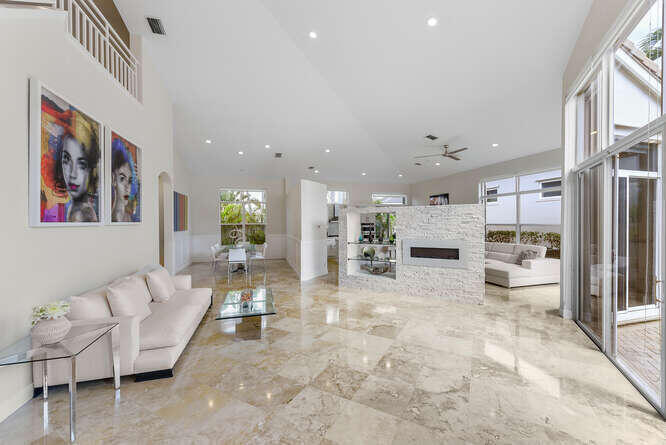 4303 NW 61st Lane