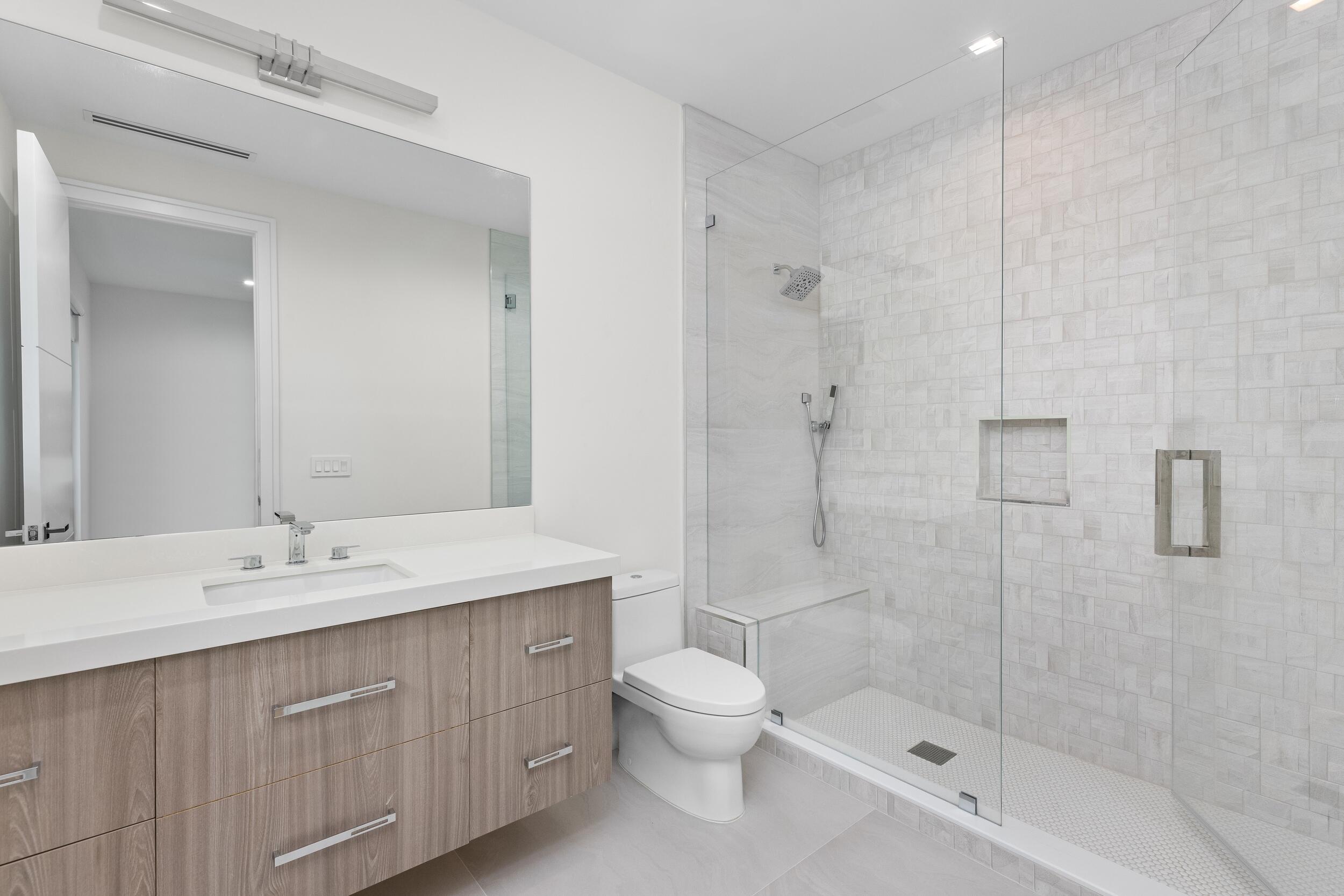 753 Park Drive W