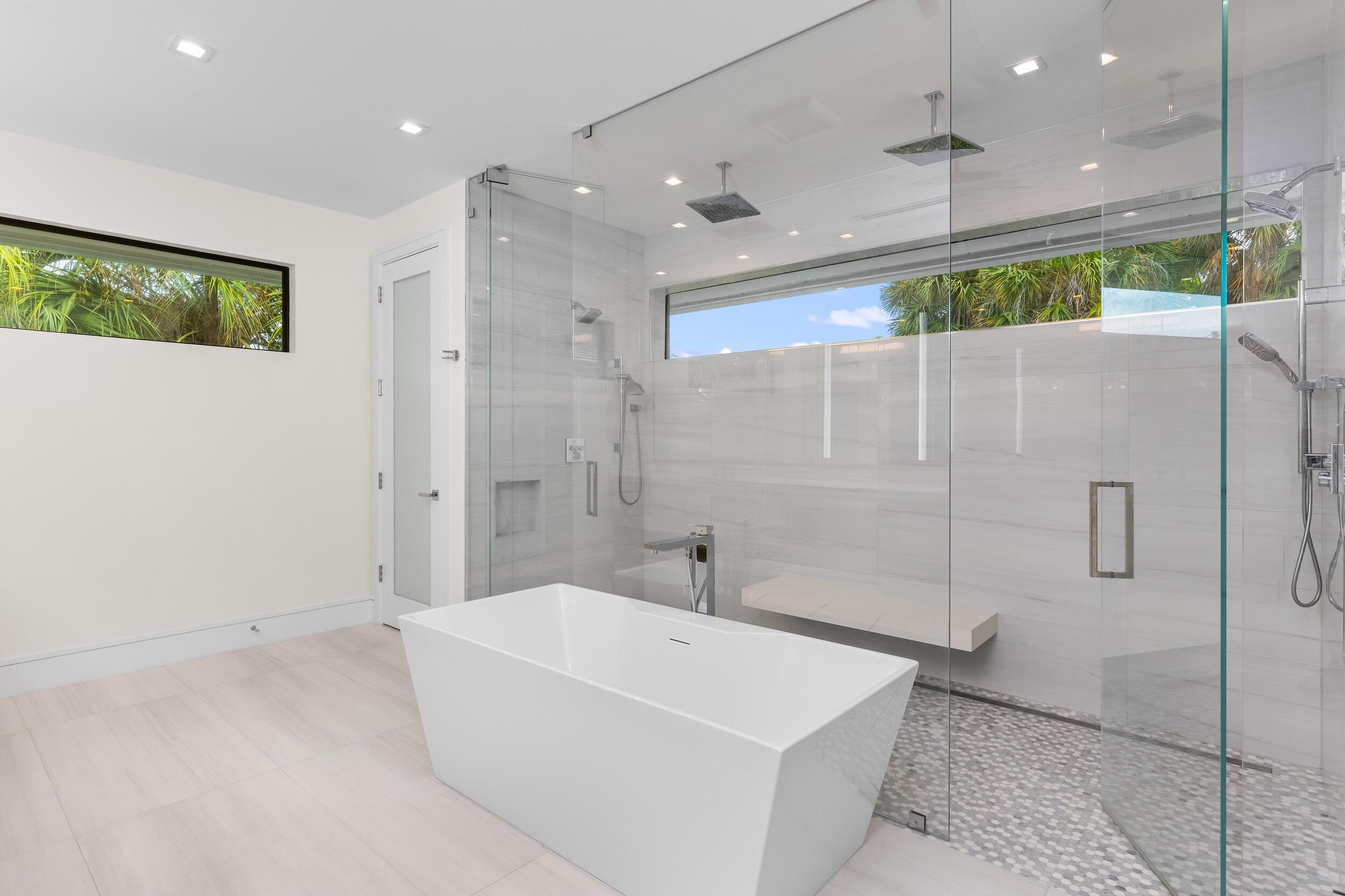 753 Park Drive W
