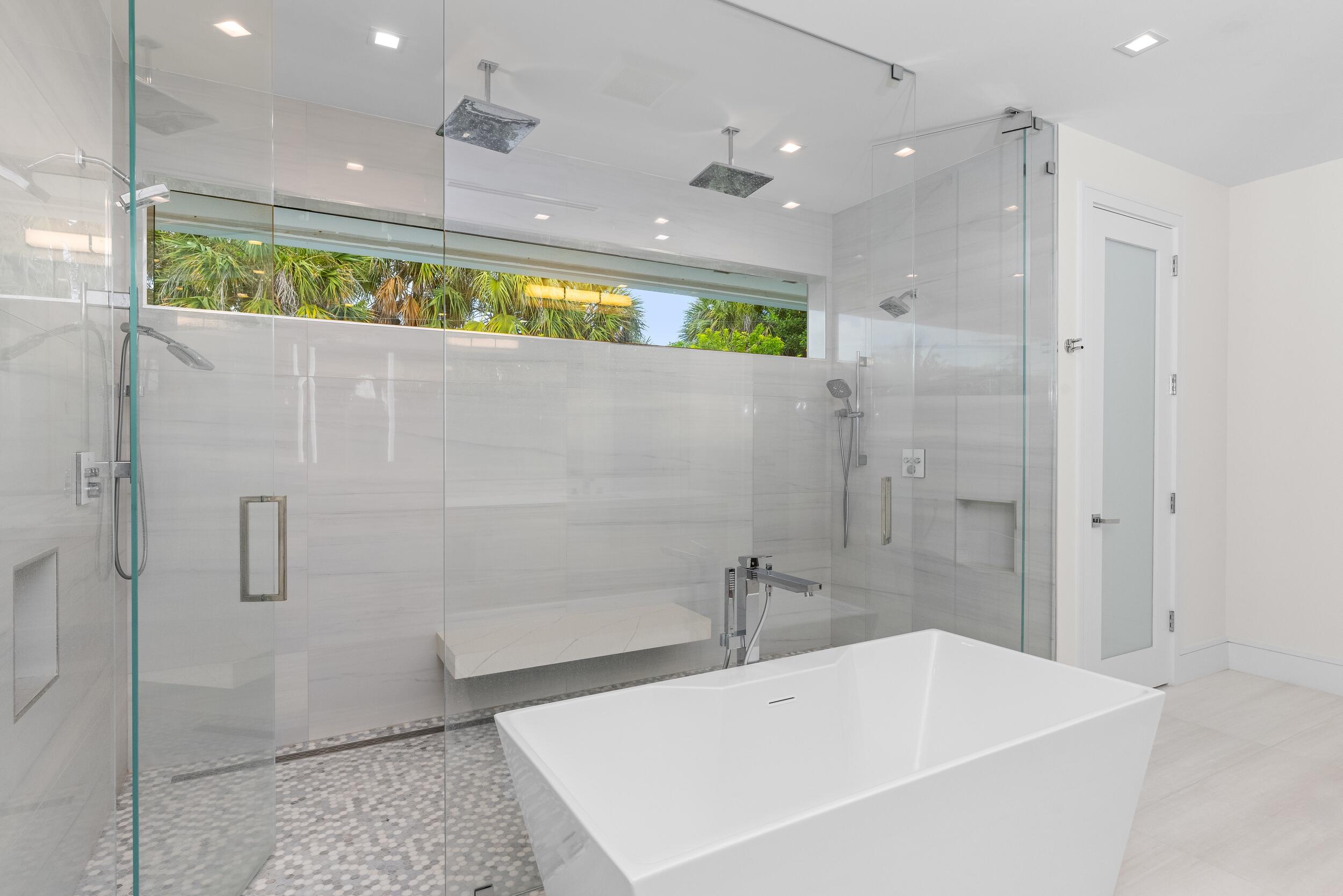 753 Park Drive W